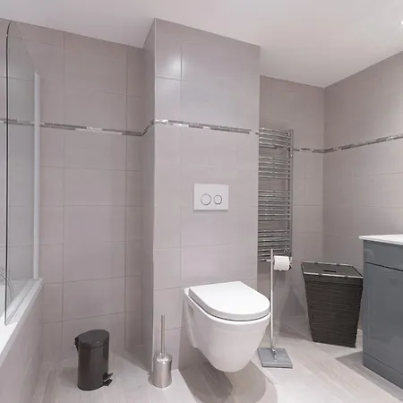 公寓 Duplex Saint-henry By Halldis