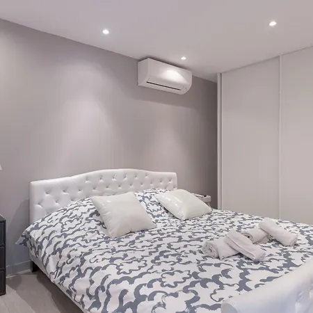 Duplex Saint-henry By Halldis *